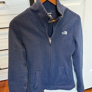 North Face Fitted Fleece